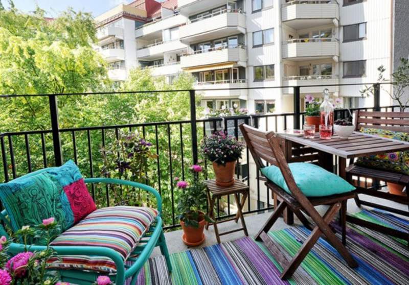 Renkli Balkon Dekorasyonu