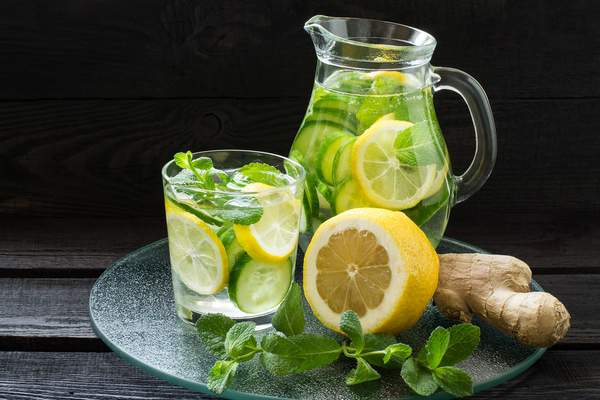 Göbek Yağlarını Eriten Limon Zencefil Nane Kürü